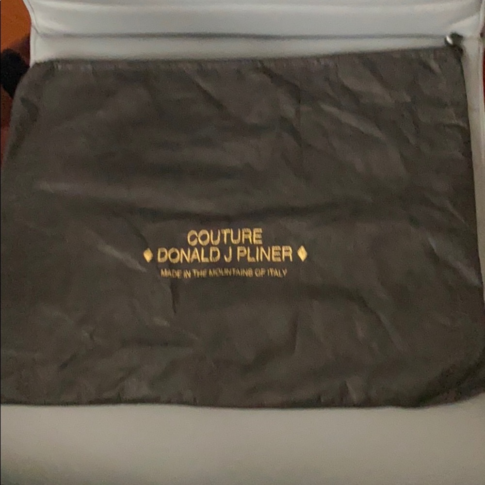 Donald Plinar Dust Bag
